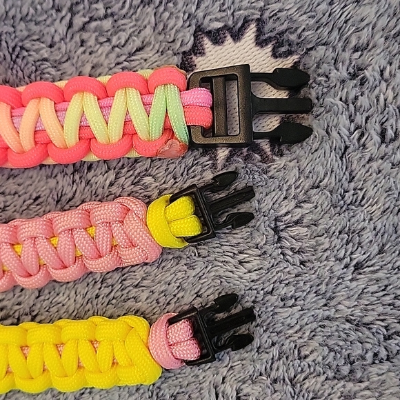 Woman's/child's Paracord Bracelet Lot (Set of 4) - Picture 4 of 12
